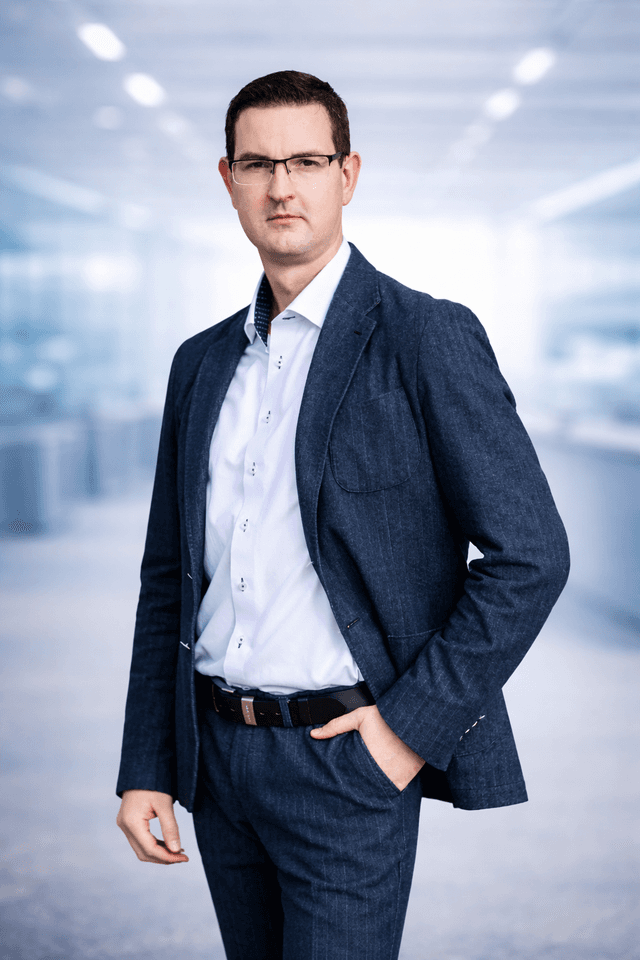 Andrei Melnik, Dibinātājs un vadošais direktors, Virasmart