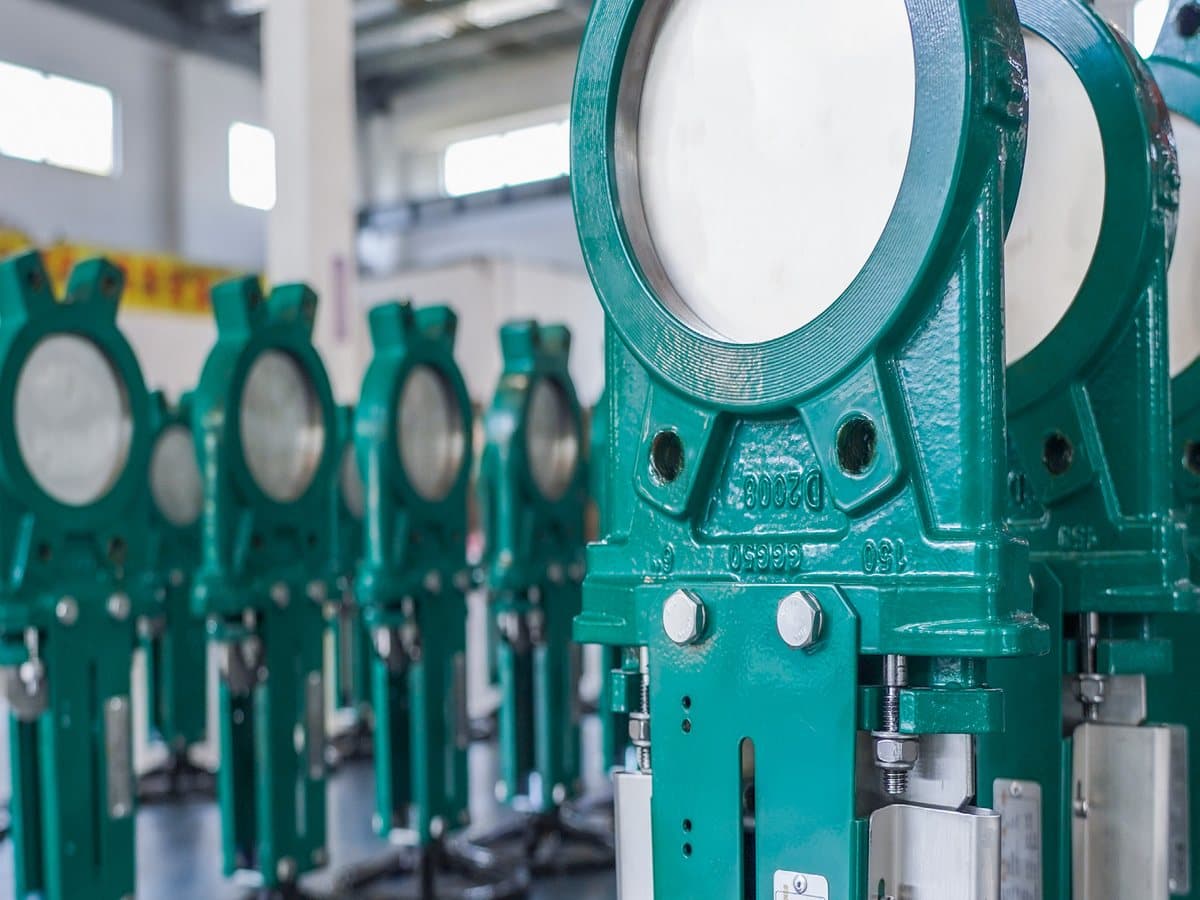 TECOFI knife gate valves at the factory